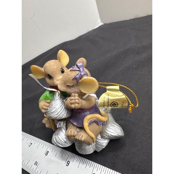 The Bradford Exchange 2011 Charming Tails Hersheys Kiss Ornament The More Kisses - Picture 2 of 7